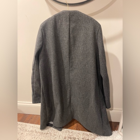 Coat - Picture 4 of 4